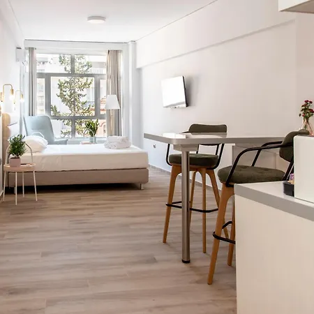 αthens Black & White Escape Apartment *