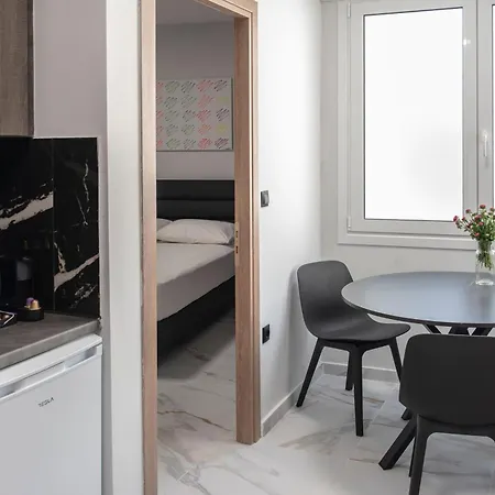 αthens Black & White Escape Apartment Athen